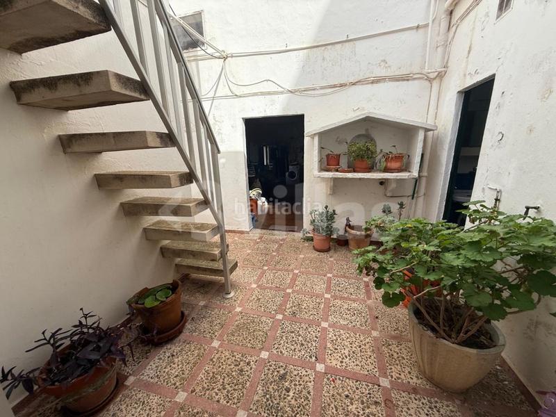 Foto 2824d00e-f38c-4b48-9e36-4ff4d4896241. Casa gran casa con patio en centro Ciutadella en Ciutadella Ciutadella de Menorca