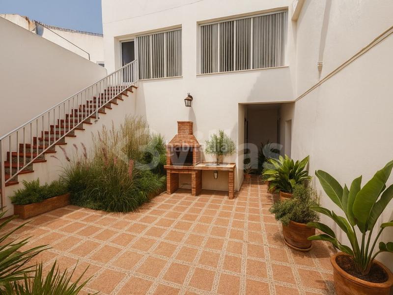 Foto bd5a03b8-525b-475d-b23f-33eee7635dbd. Casa gran casa con patio en centro Ciutadella en Ciutadella Ciutadella de Menorca