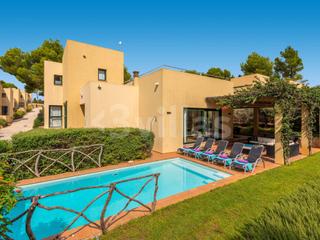 Haus  N/a. Villa con licencia turística en cala galdana