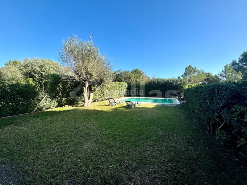 Foto 2758ceac-1b48-458b-bb2f-5cd37dad714b. Chalet  con piscina y garaje en venta en Coves Noves en Es Mercadal