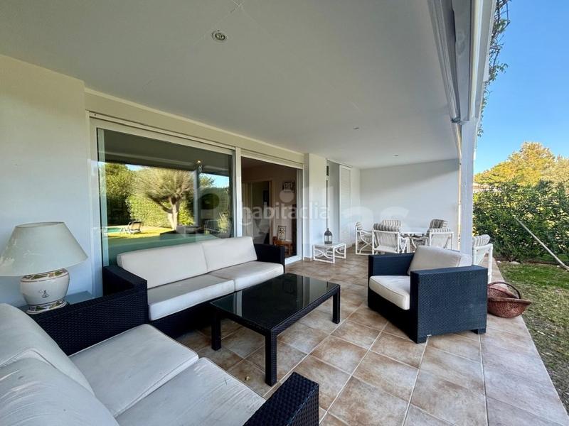 Foto 96a42182-20a6-48de-816e-eca6435f89ee. Chalet  con piscina y garaje en venta en Coves Noves en Es Mercadal
