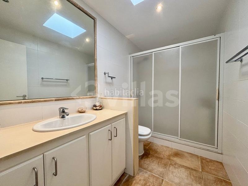 Foto b13f400a-faf1-4752-93ca-2a22af793411. Chalet  con piscina y garaje en venta en Coves Noves en Es Mercadal