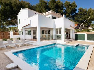 Xalet  N/a. Bonito chalet con piscina en macaret