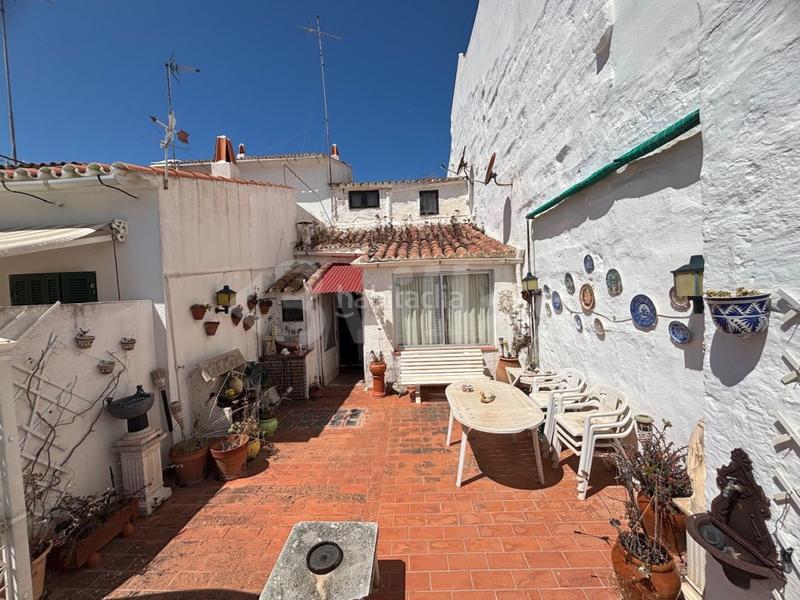 Foto 7dd781a8-d952-4be4-8635-44dc277327c8. Casa en exclusiva casa con patio en el centro de mahón en Maó