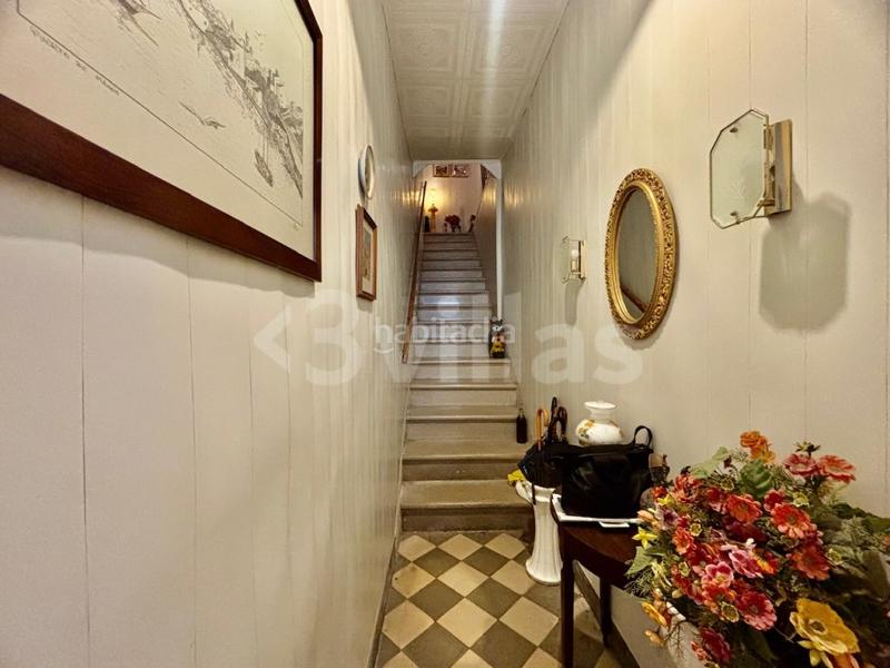Foto e04d55a3-9835-496a-9e8e-5a2ddc17de9d. Casa en exclusiva casa con patio en el centro de mahón en Maó
