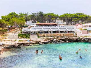 Local commercial  N/a. Restaurante en funcionamiento a pié de playa en cala blanca!