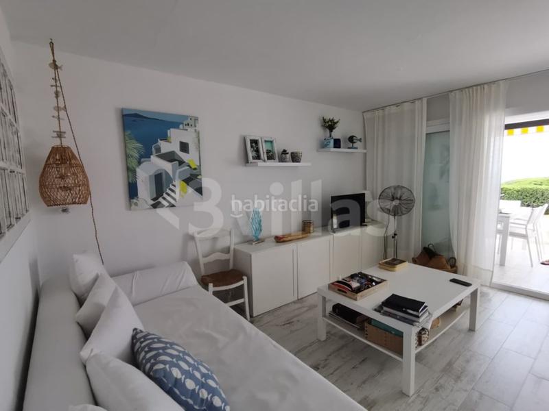 Foto b44db75a-5657-459f-9ead-3fcd82f674ed. Location appartement dans Cala d´En Bosch-Serpentona Ciutadella de Menorca