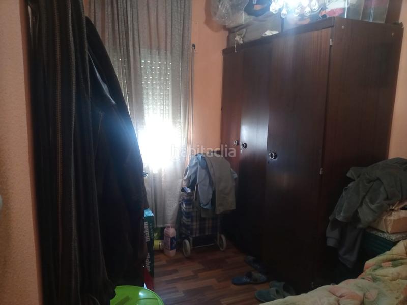 Foto 4dc4ee08-1475-4ae2-91e4-736184f1e34d. Pis a calle de leiria 8 a Abrantes Madrid