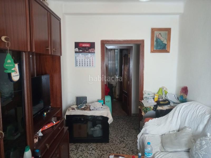 Foto aaf7038f-c38f-42fe-acd8-3c242caec4af. Pis a calle de leiria 8 a Abrantes Madrid