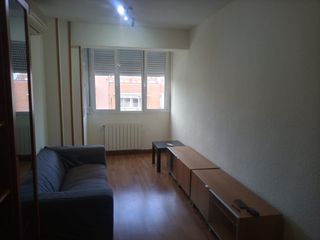 Etagenwohnung in Avenida de oporto 24. Zona opañel-plaza elíptica