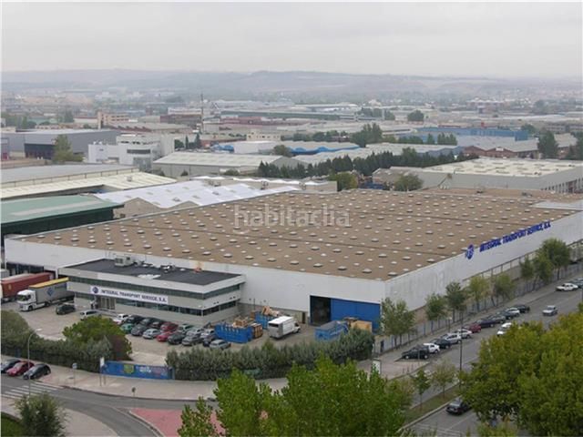 Foto db7de3b5-5d32-469c-abd8-65d5e2a1fb81. Rent business premise in avenida de josé gárate 9 in Coslada