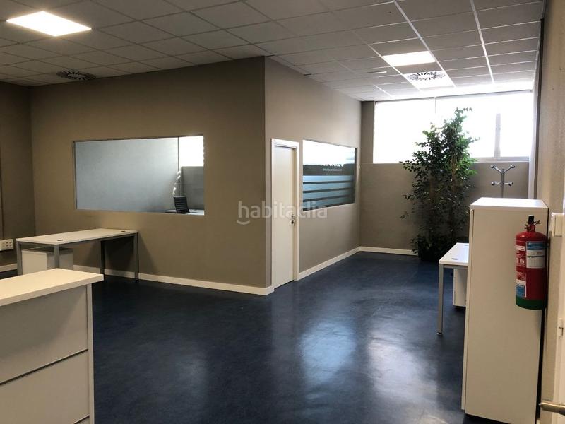 Foto 9229d934-070f-49a0-8335-12252da21e5c. Alquiler oficina en calle de la mancha 1 oficina 80 m2 centro de negocios en Coslada