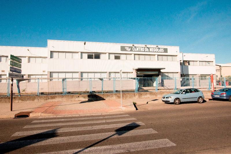 Foto 75ead7c4-72ef-4585-ac6d-6b554b74c781. Lloguer oficina a calle de la mancha 1 a El Barral Ferial Coslada