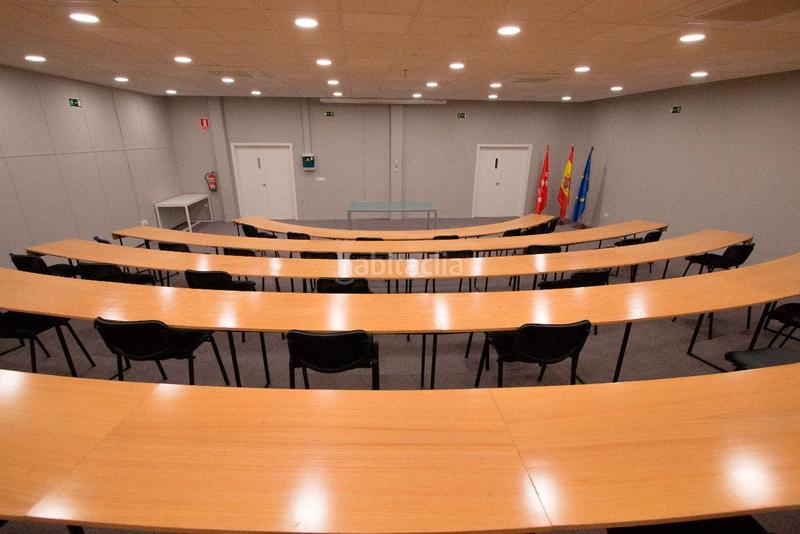 Foto f894289b-ca75-4206-9f16-9cf9fc6a4dad. Miete büro in calle de la mancha 1 in El Barral Ferial Coslada