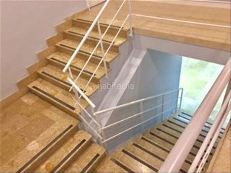 Foto 9a29a135-db68-4801-8009-41b2ef760d7a. Lloguer oficina a calle de la mancha 1 a El Barral Ferial Coslada