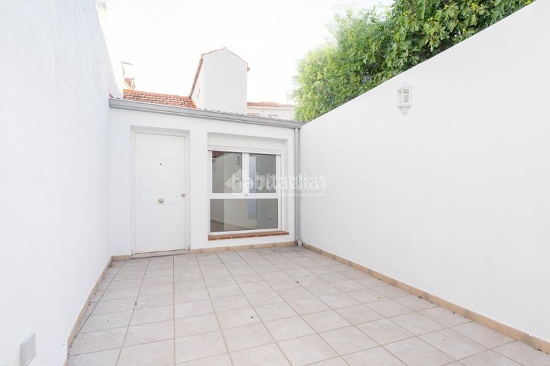 Foto 1eb83f2d-4c65-4231-a5c2-0e0b564e856b. Casa aparellada amb aparcament a El Olivar-La Magdalena Colmenar Viejo