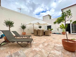 Casa adossada a Vecindario - El Doctoral - Cruce de Sardina. Moderna casa adosada con espacios amplios y oportunidades de exp