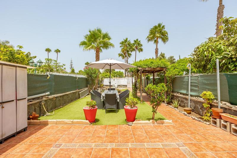 Foto 432c575b-b266-4761-886a-a203eb619b53. Casa adosada bungalow de 2 habitaciones con amplia terraza en campo de golf en San Bartolomé de Tirajana