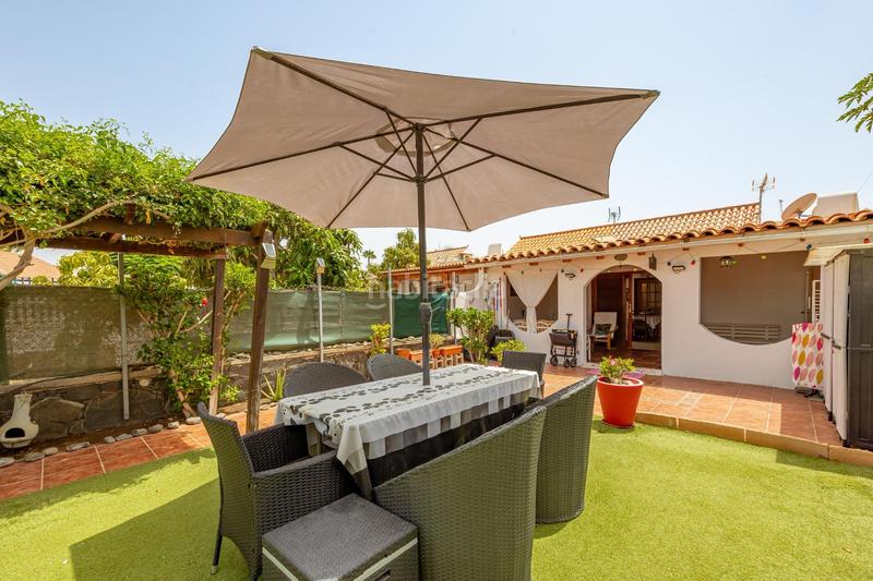 Foto a2bf93ff-f252-4543-aae1-b95976d56621. Casa adosada bungalow de 2 habitaciones con amplia terraza en campo de golf en San Bartolomé de Tirajana