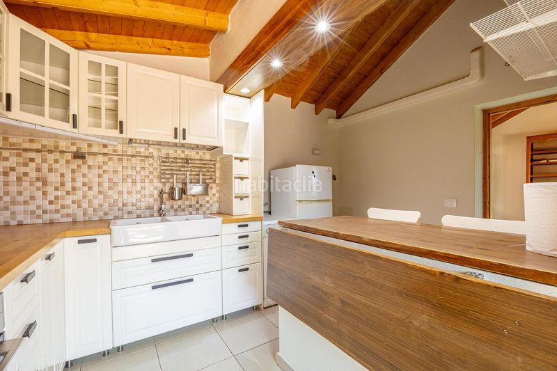 Foto 8f16fb1e-2ded-4127-a2da-23572227c20c. Masia amb aparcament piscina a Vega de San Mateo