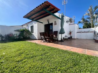 Lloguer Casa  Avenida avenida tenerife. Refugio boho con jardín privado en el corazón de playa del inglé