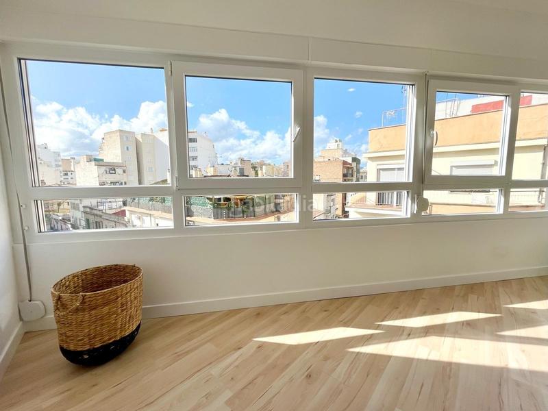 Foto 2a5efb8d-5b6f-41c4-884b-ec675eb36eab. Alquiler piso en alquiler piso íntegramente reformado en plaza columnas! en Palma de Mallorca