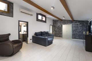 Àtic a Els Hostalets. Espectacular atico en zona balmes