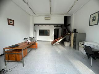 Local commercial à San adrian 40. Local com. en venta en san adrian, 2 despachos.