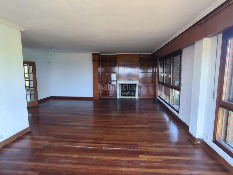 Foto f7dd5ede-3ff0-4ce5-bb3c-e8d3d489b8be. Chalet dans diliz 31 dans santa maría de Getxo Getxo