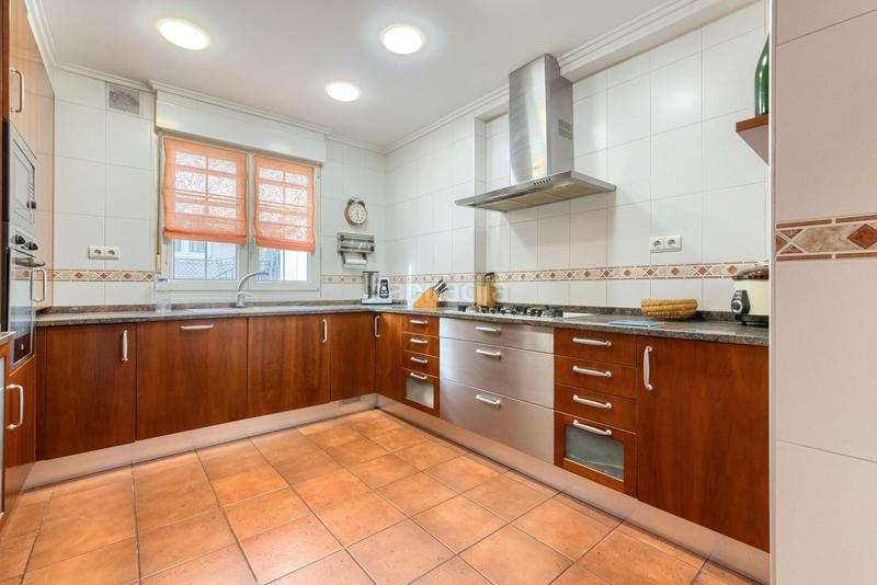 Foto 212b18f1-4726-48fe-aed4-23773da3907e. Reihenhaus in belatza 51 in santa maría de Getxo Getxo