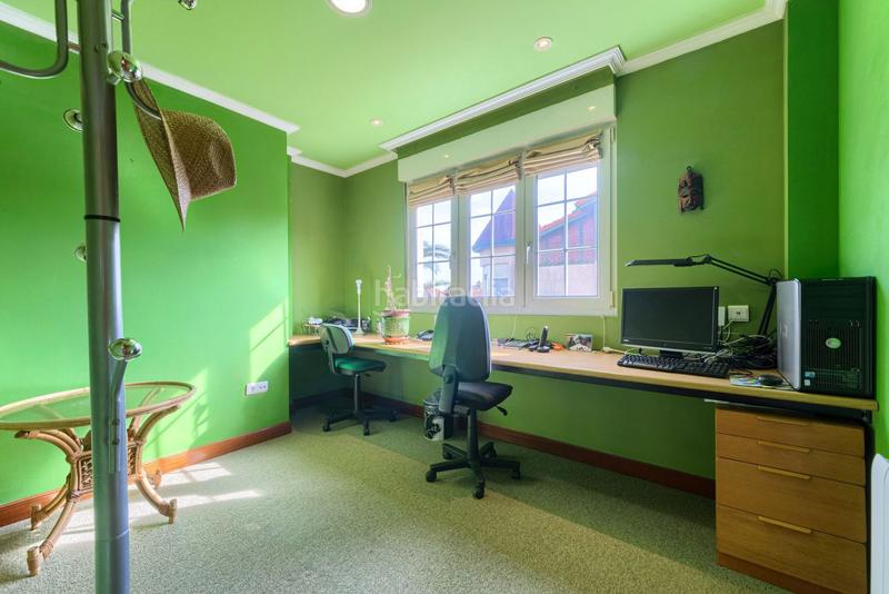 Foto 4e4cc5bd-ac44-4ae7-85a5-ca4712dc2c93. Reihenhaus in belatza 51 in santa maría de Getxo Getxo