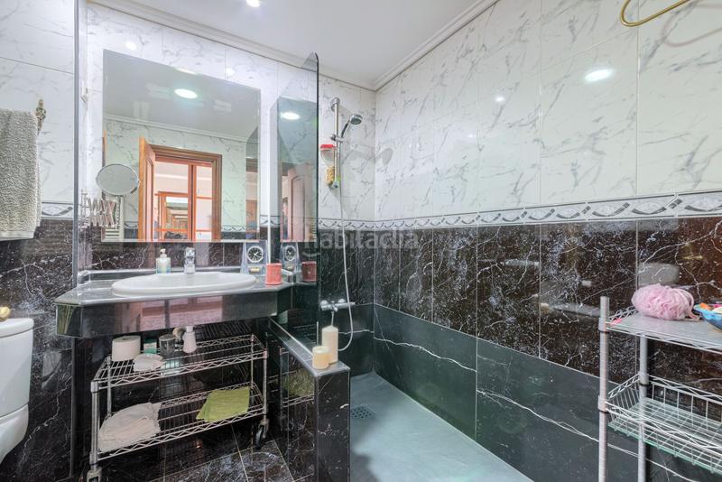 Foto aedd2604-e1ac-4ef5-98a7-ca35489c3151. Reihenhaus in belatza 51 in santa maría de Getxo Getxo