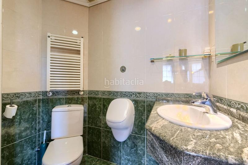 Foto c177ab9c-1567-4a89-9b58-ac9a56bf5a68. Reihenhaus in belatza 51 in santa maría de Getxo Getxo