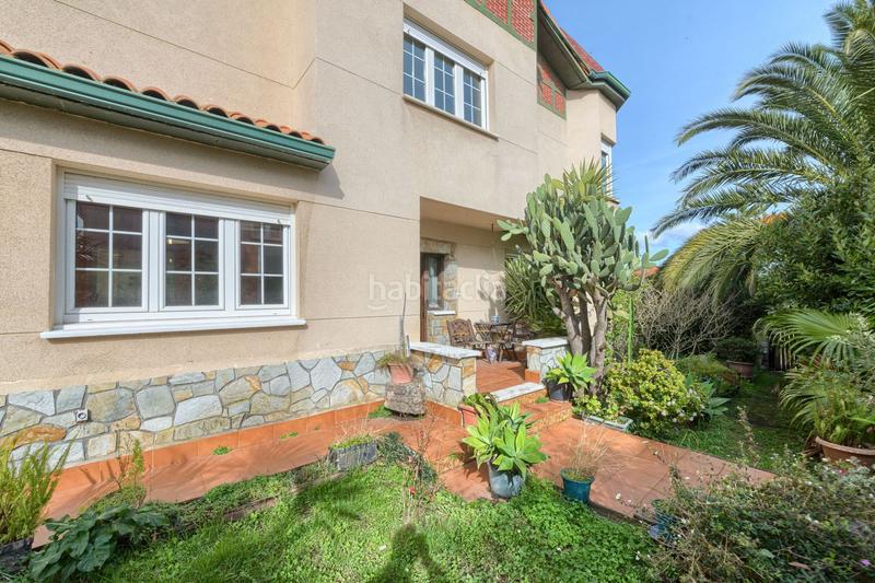 Foto c70c8dc1-a492-4869-9df4-120770f38a1e. Reihenhaus in belatza 51 in santa maría de Getxo Getxo