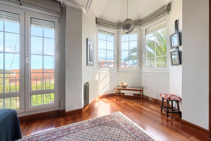 Foto f9681772-1867-4f99-9274-dc610e7e286f. Reihenhaus in belatza 51 in santa maría de Getxo Getxo