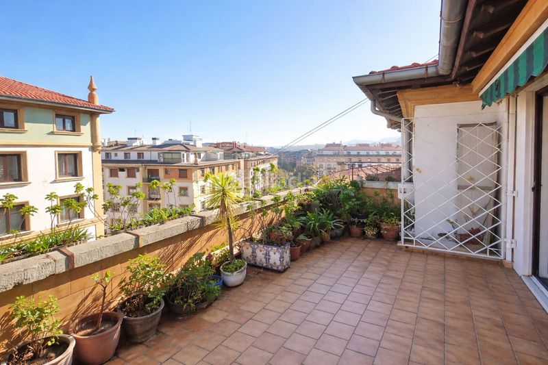 Foto 776f3559-8726-46ac-bfc7-af53e41e3203. Pis a del puente 8 a Las Arenas Getxo