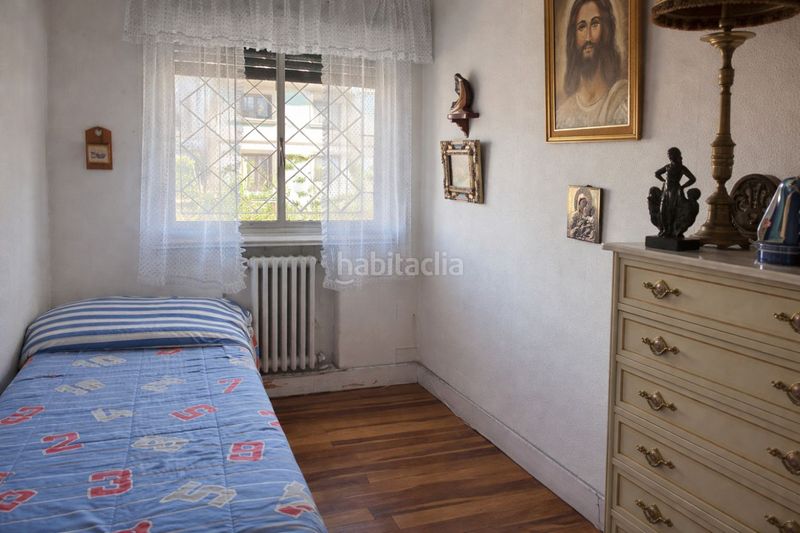 Foto c40fb324-afdc-4a93-8d8b-4a332a4962d8. Pis a del puente 8 a Las Arenas Getxo