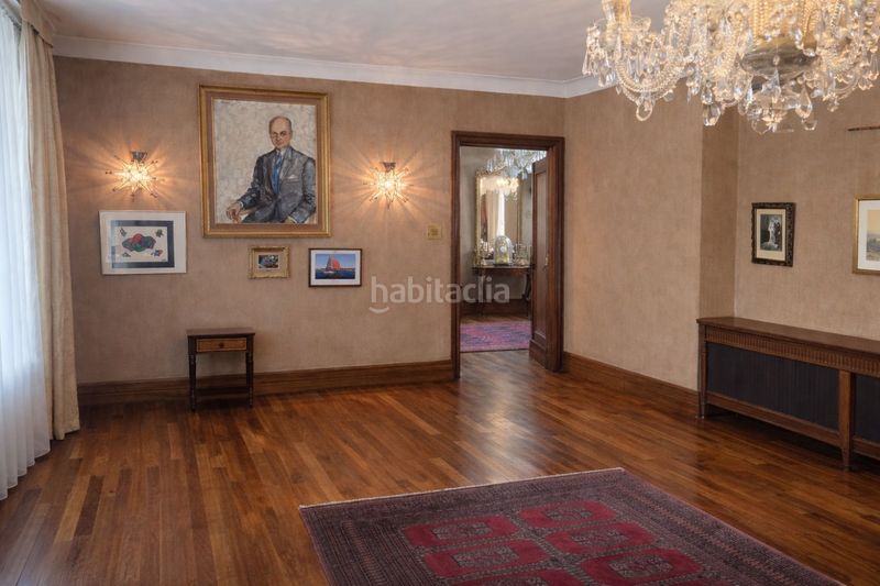 Foto f440bbe1-d6e2-4cdd-91a1-af76f7b4dc48. Pis a del puente 8 a Las Arenas Getxo