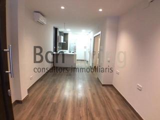 Location Appartement à Carrer carrer d'alfons xii, 157 157. Piso en alquiler  contrato temporal  carrer alfons xii, badalona