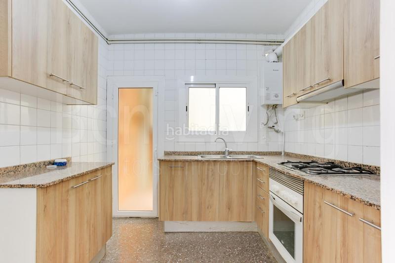 Foto e07fe46c-dbcc-428f-80a1-3b45252e37ff. Ático exclusivo ático dúplex con 3 terrazas en el corazón del barrio de gracia. en Barcelona