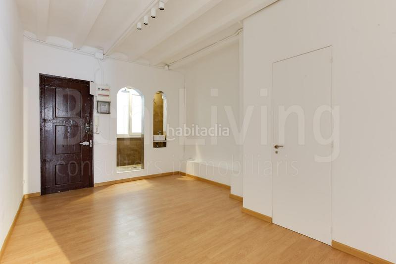 Foto e43e4e00-e9d4-409d-bedb-6cc6d1feae11. Affitto appartamento in carrer del poeta cabanyes 19 in Barcelona