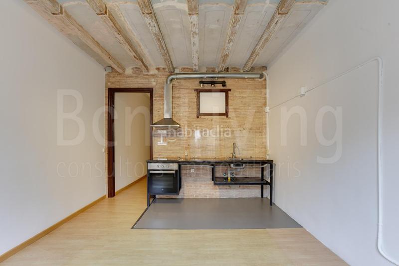 Foto 0e88800c-fe63-4d3e-9b5d-2c9b2f510767. Location appartement dans carrer del poeta cabanyes 19 dans Barcelona