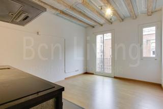 Etagenwohnung in Carrer del Poeta Cabanyes 19