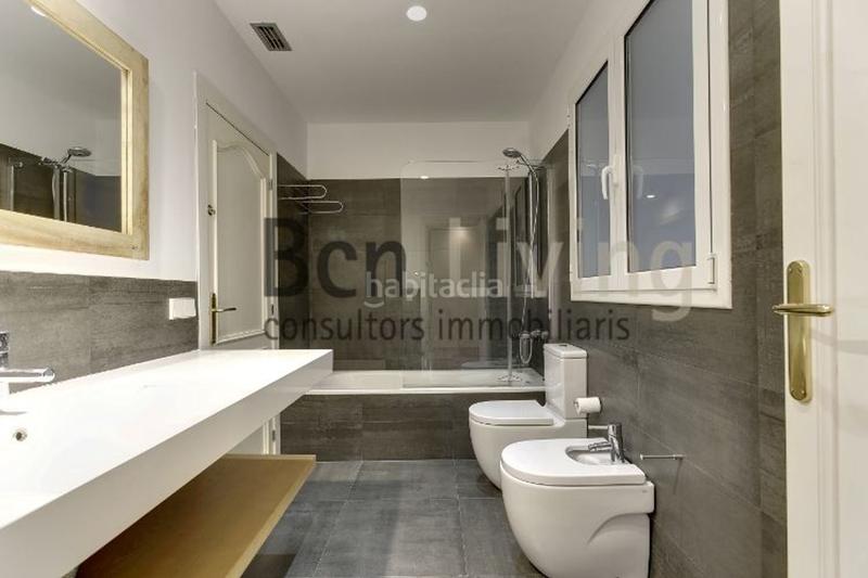 Foto 8aecc677-ac90-430f-aac0-f7705938bf60. Alquiler piso en carrer d'ausiàs march 11 en Dreta de l´Eixample Barcelona