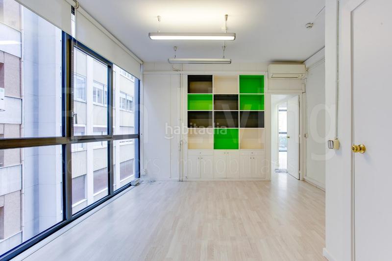 Foto becc6f73-bc16-419a-99b1-b787484f50ba. Rent office space in Sant Gervasi - Galvany Barcelona