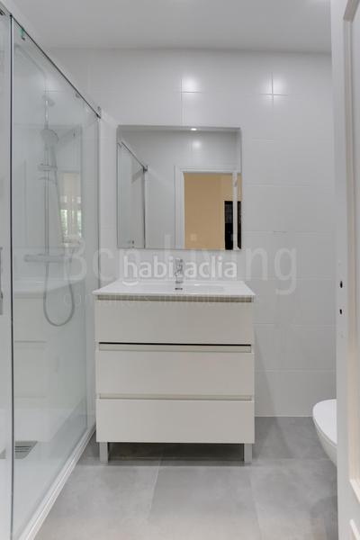 Foto fdcbada2-ebbc-46d5-aa35-30da0327976b. Affitto appartamento in carrer de folgueroles 48 in Barcelona