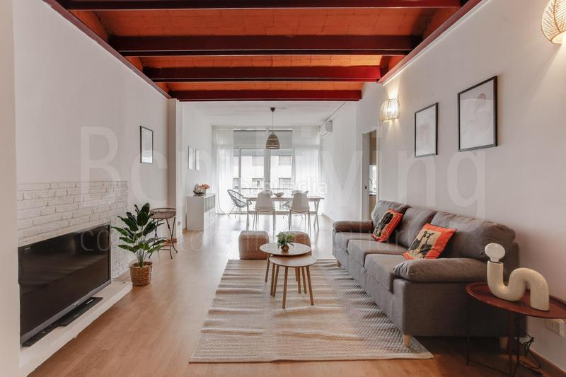 Foto ad980627-2c67-494a-9a5d-32365ae553f8. Location appartement dans carrer de folgueroles 48 dans Barcelona