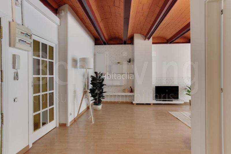 Foto d8dc82a9-e8c2-4f4a-93b1-c6194c2d5722. Location appartement dans carrer de folgueroles 48 dans Barcelona
