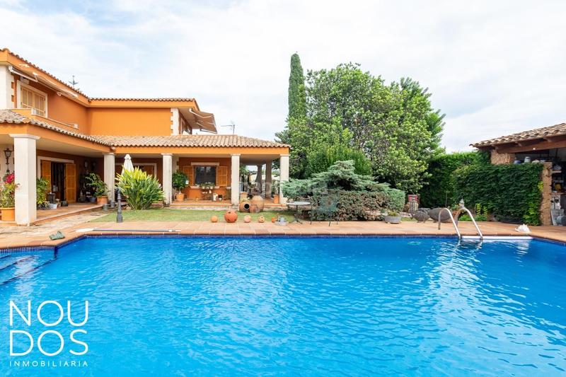 Foto 9b2816d6-83d3-4115-9e22-4c4216340498. Casa con riscaldamento parcheggio piscina in Es Garrovers Marratxí