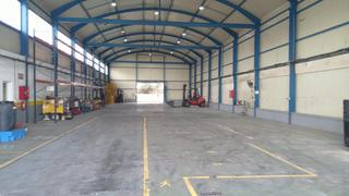 Bâtiment à usage industriel à Avenida de son noguera 18. Magnífica nave industrial de 1.200 m2 diáfanos  1.400 m2 de parc